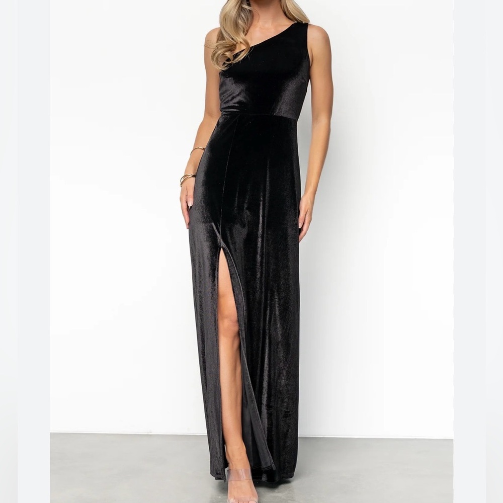 Baltic Born S Tatiana Black Velvet One Shoulder Formal Maxi Dress with Slit